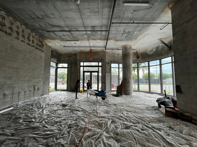 301 1st St S, Saint Petersburg, FL for lease - Interior Photo - Image 3 of 4