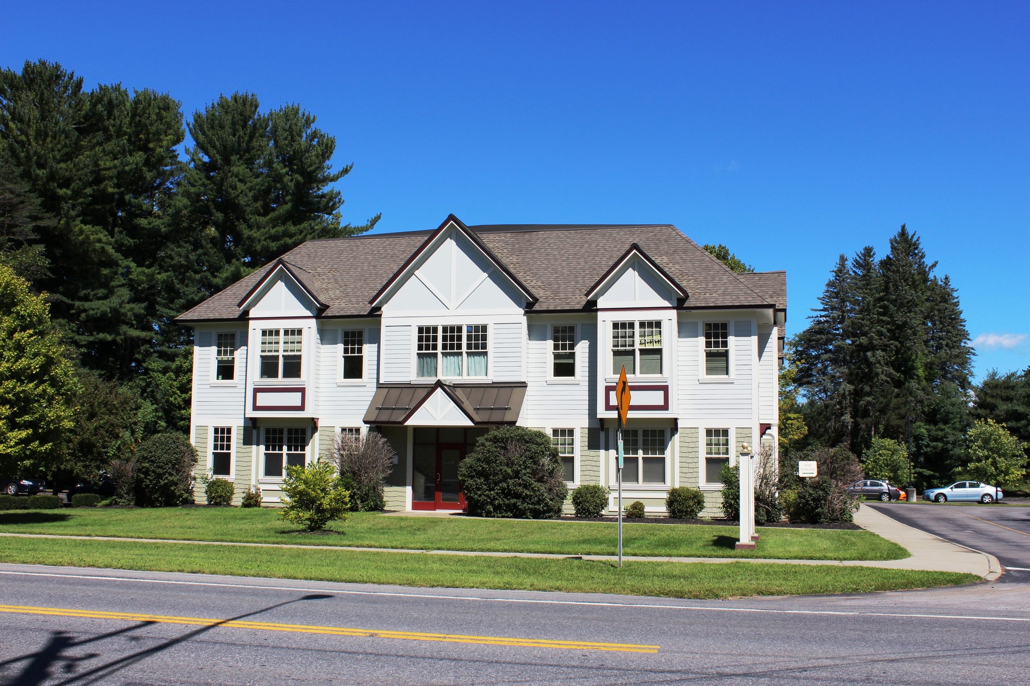 381 Chruch St, Saratoga Springs, NY for sale Building Photo- Image 1 of 1