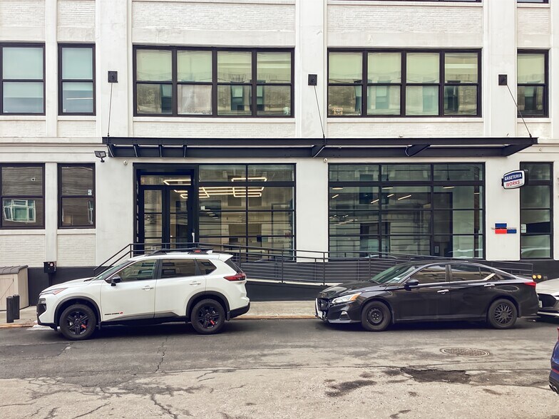 30- 10 41st Ave, Long Island City, NY à louer - Photo intérieure - Image 3 de 15