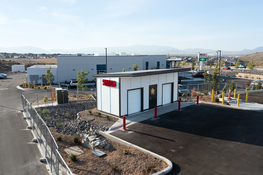 7495 Sky Vista Pkwy Pky, Reno, NV for lease - Building Photo - Image 2 of 4