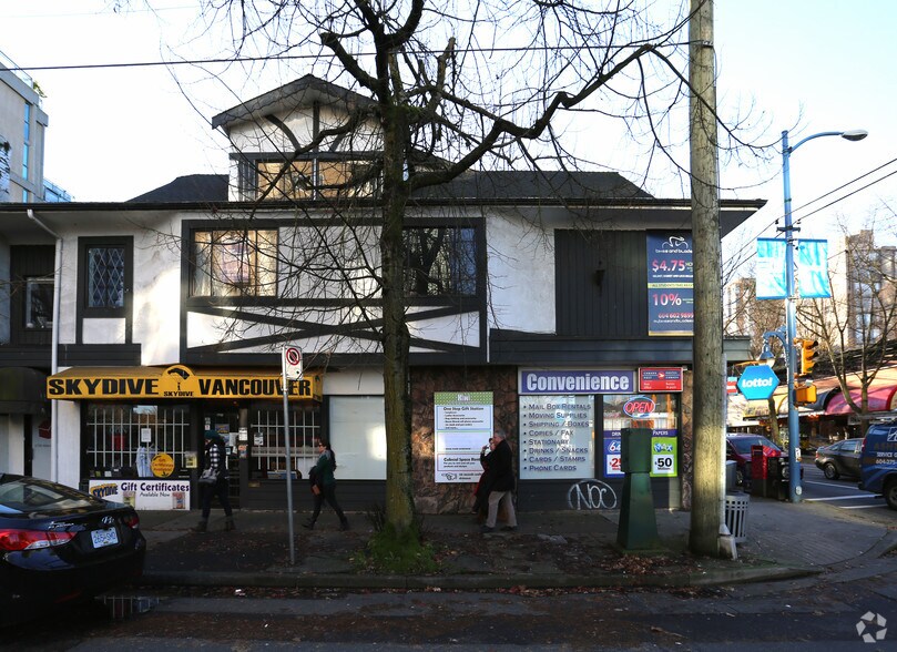 1792 Alberni St, Vancouver, BC à louer - Photo du bâtiment - Image 2 de 9