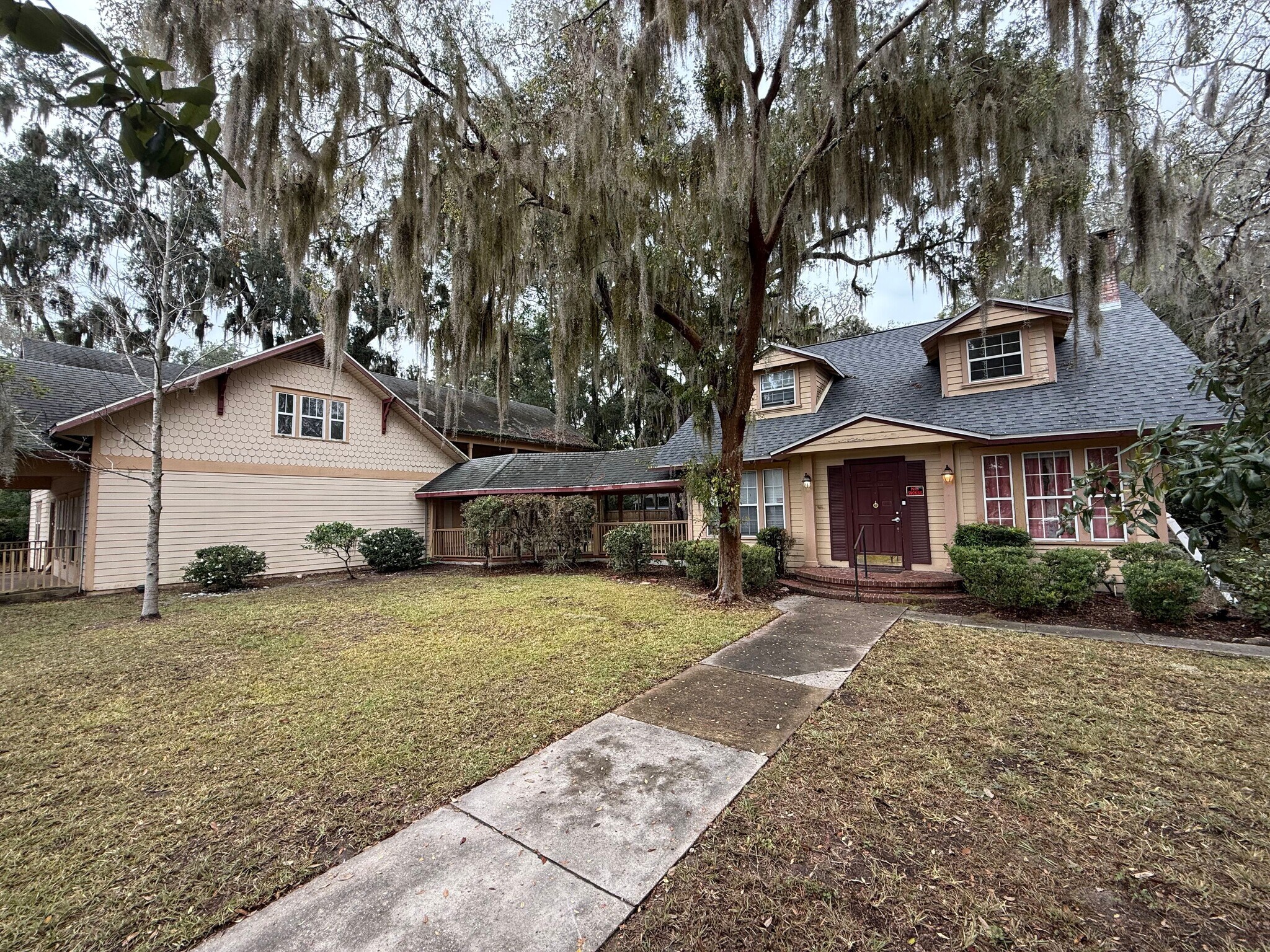 2618 NW 6th dr, Gainesville, FL for lease Interior Photo- Image 1 of 1
