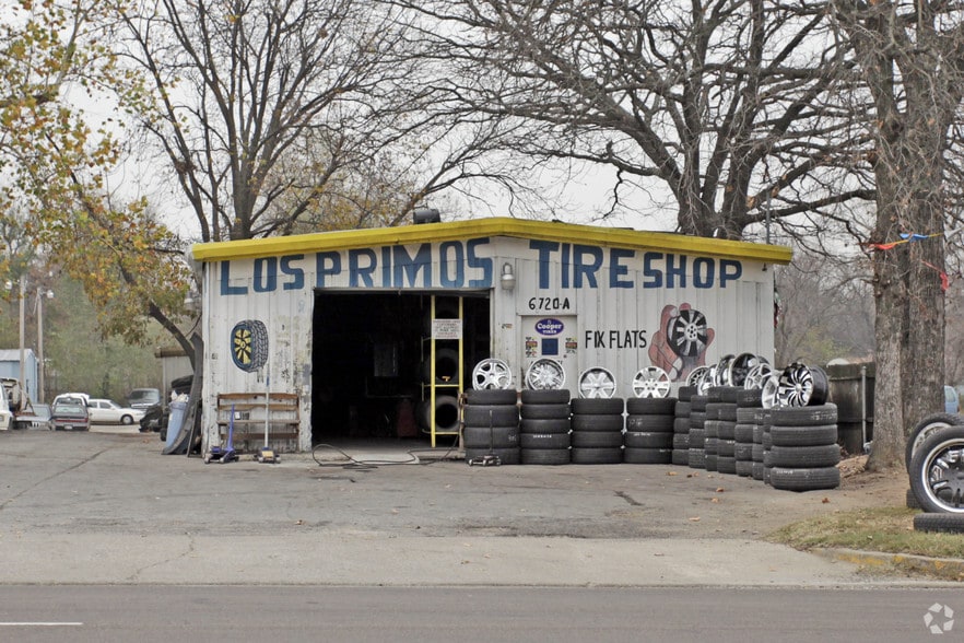 6720 NW 10th St, Oklahoma City, OK à vendre - Photo du bâtiment - Image 2 de 3