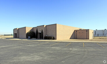 1218 W Rock Creek Rd, Norman, OK for lease Building Photo- Image 2 of 10