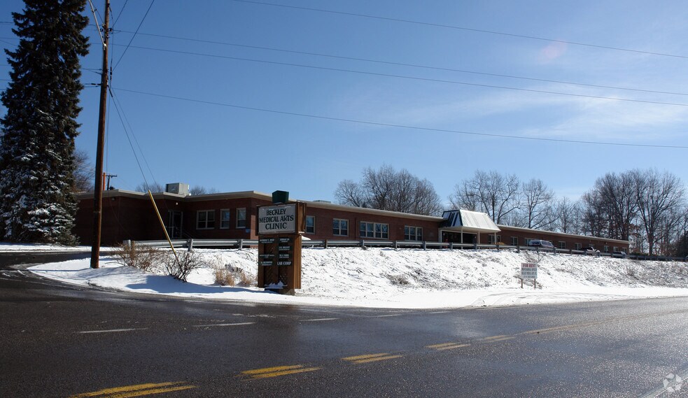 2401 S Kanawha St, Beckley, WV for lease - Building Photo - Image 2 of 14