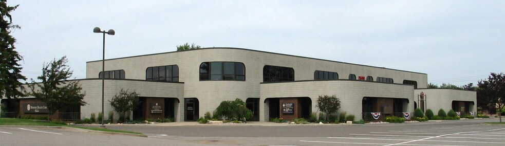 2600-2606 Stewart Ave, Wausau, WI à louer - Photo principale - Image 1 de 1