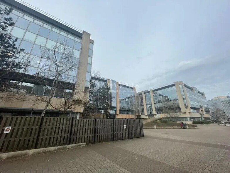 Bureau dans Vélizy-Villacoublay à louer - Photo du bâtiment - Image 3 de 3