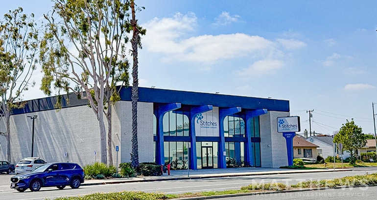 2211 N Bellflower Blvd, Long Beach, CA for sale - Building Photo - Image 2 of 4