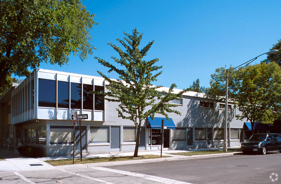 6957-1246 North Ave, Oak Park, IL for lease - Primary Photo - Image 1 of 1