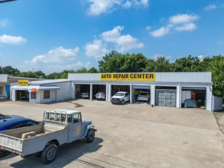416 E Mansfield Hwy, Kennedale, TX à vendre - Photo du bâtiment - Image 2 de 12