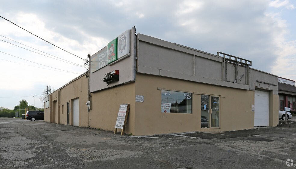 1460 Hudson Ave, Rochester, NY à vendre - Photo du bâtiment - Image 3 de 4