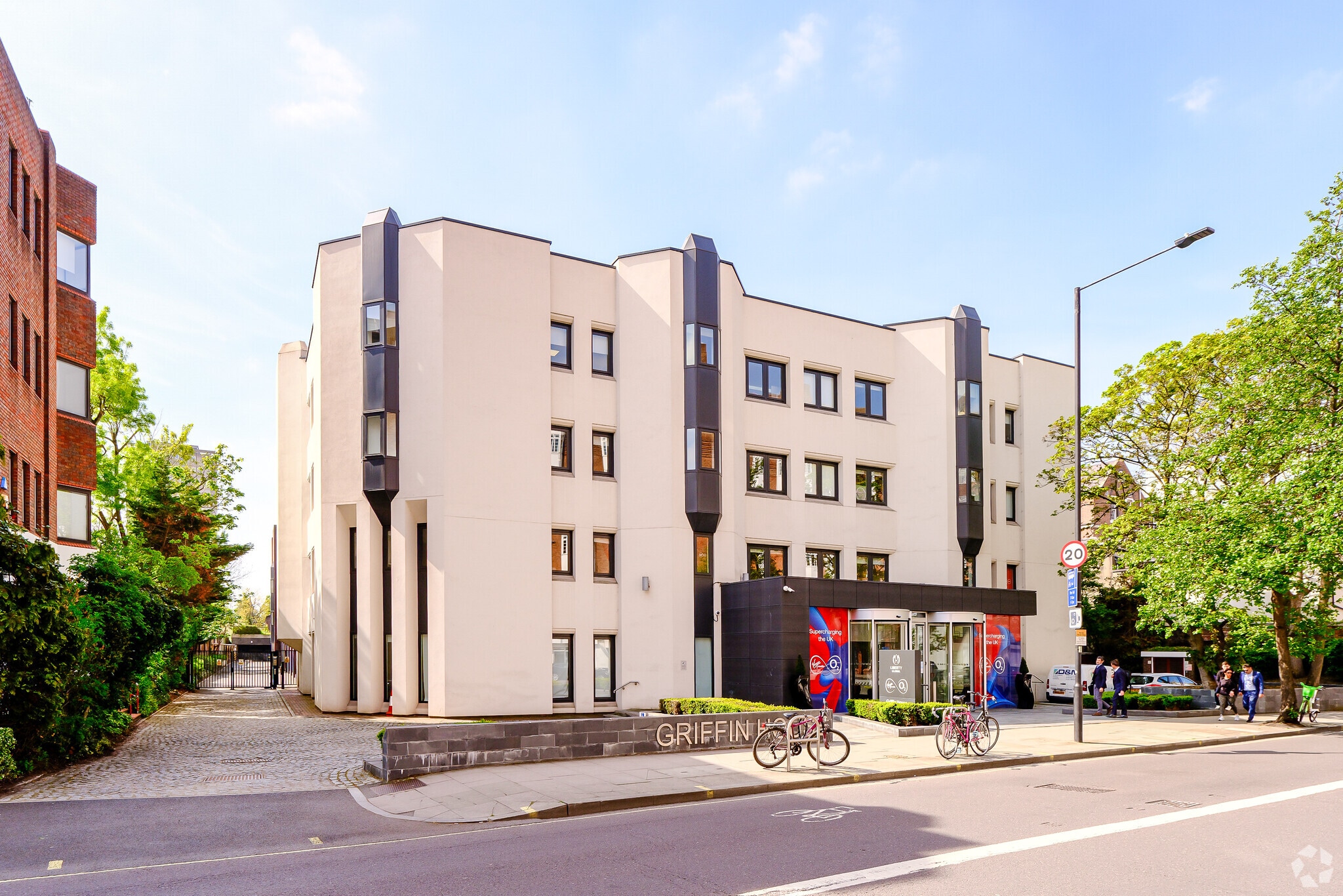 161 Hammersmith Rd, London for lease Building Photo- Image 1 of 14