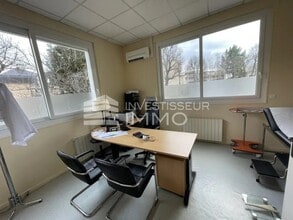 Bureau dans Avon à louer Photo intérieure- Image 2 de 4