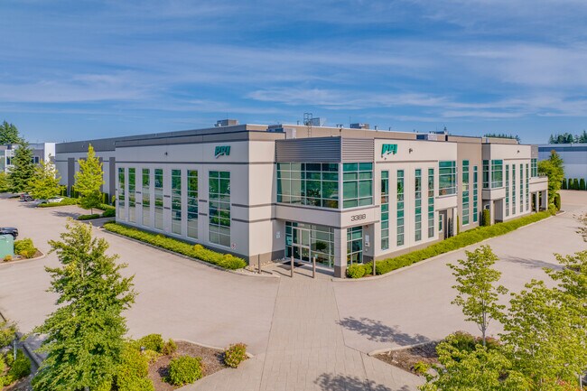Plus de détails pour 3388 190th St, Surrey, BC - Industriel à louer