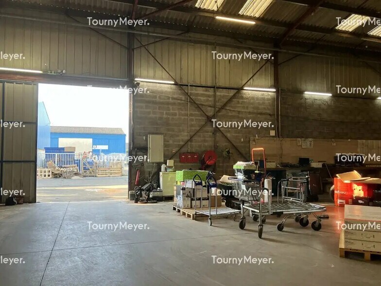 Flex in Mérignac for lease - Building Photo - Image 2 of 3