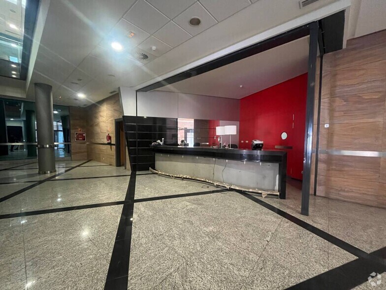 Retail in Humanes de Madrid, Madrid for lease - Building Photo - Image 3 of 11