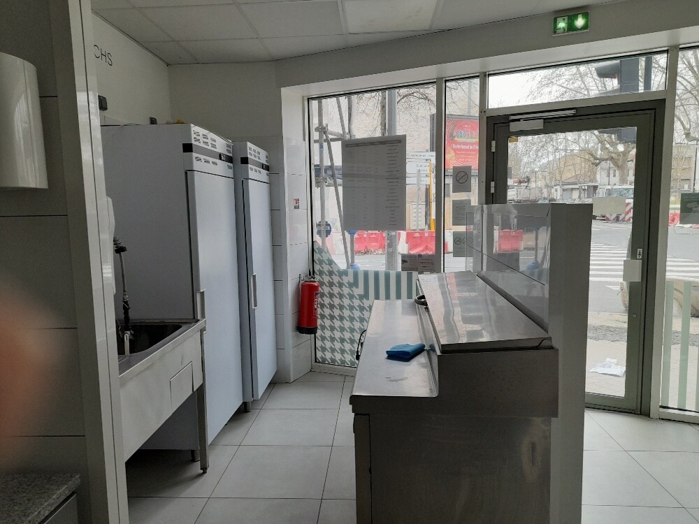 177 Cr de la Marne, Bordeaux, GIR 33000 - - - Interior Photo - Image 1 of 4