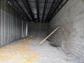 6681 Bristol Hwy, Piney Flats, TN for lease Building Photo- Image 2 of 4