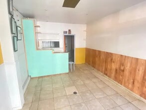 Commerce de détail dans Paris à louer Photo intérieure- Image 2 de 5