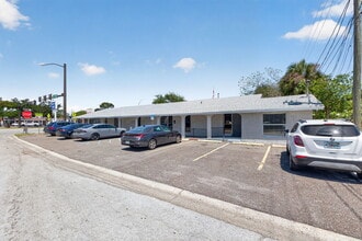 4201-4217 4th St N, Saint Petersburg, FL for lease Building Photo- Image 1 of 20