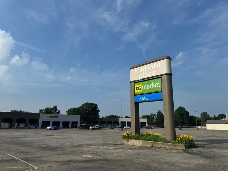 1200-1288 N Broad St, Fairborn, OH à louer - Photo du bâtiment - Image 2 de 10