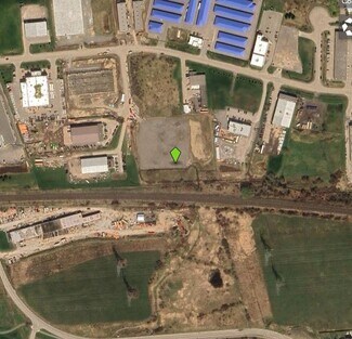 Plus de détails pour 41 Britton Crt, Clarington, ON - Terrain à vendre