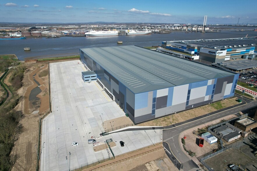 350 The Power House, Dartford for lease - Building Photo - Image 2 of 7