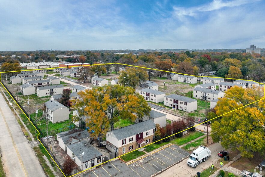 734 W 68th St, Shreveport, LA à vendre - Photo du bâtiment - Image 1 de 10