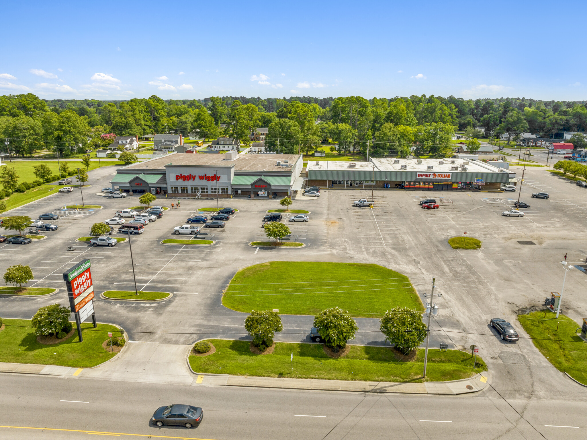 206 E McIntyre St, Mullins, SC for lease Building Photo- Image 1 of 18