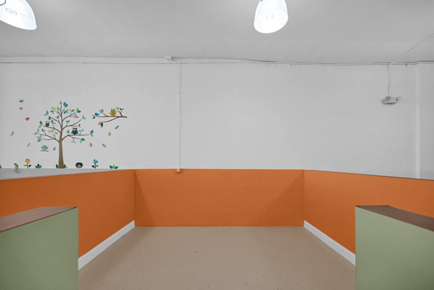 1621 NW 36th St, Miami, FL for lease - Interior Photo - Image 2 of 15