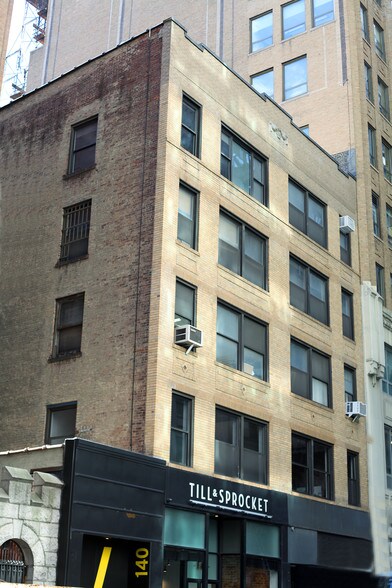 140 W 30th St, New York, NY à louer - Photo du bâtiment - Image 1 de 4