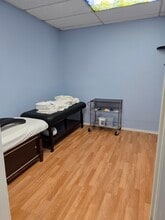 300 N Resler Dr, El Paso, TX for lease Interior Photo- Image 1 of 7