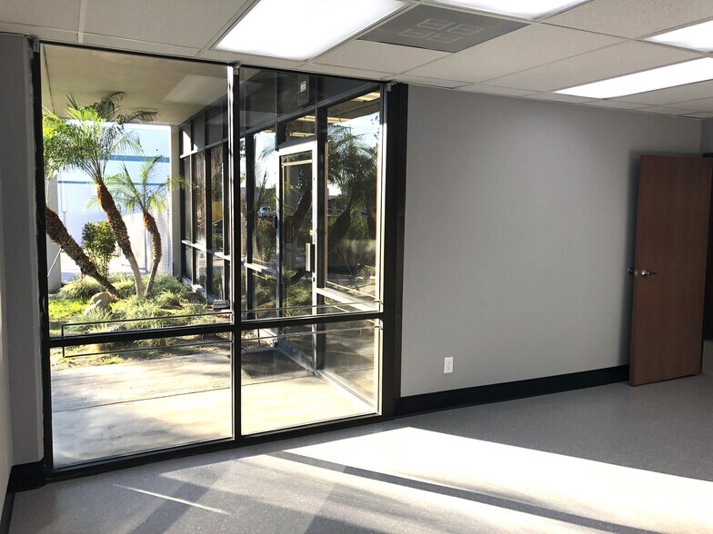 531 Jamie Ave, La Habra, CA à louer - Photo du bâtiment - Image 2 de 4