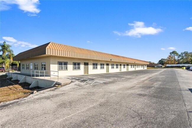 Plus de détails pour 904 Jan Mar Ct, Minneola, FL - Industriel à louer
