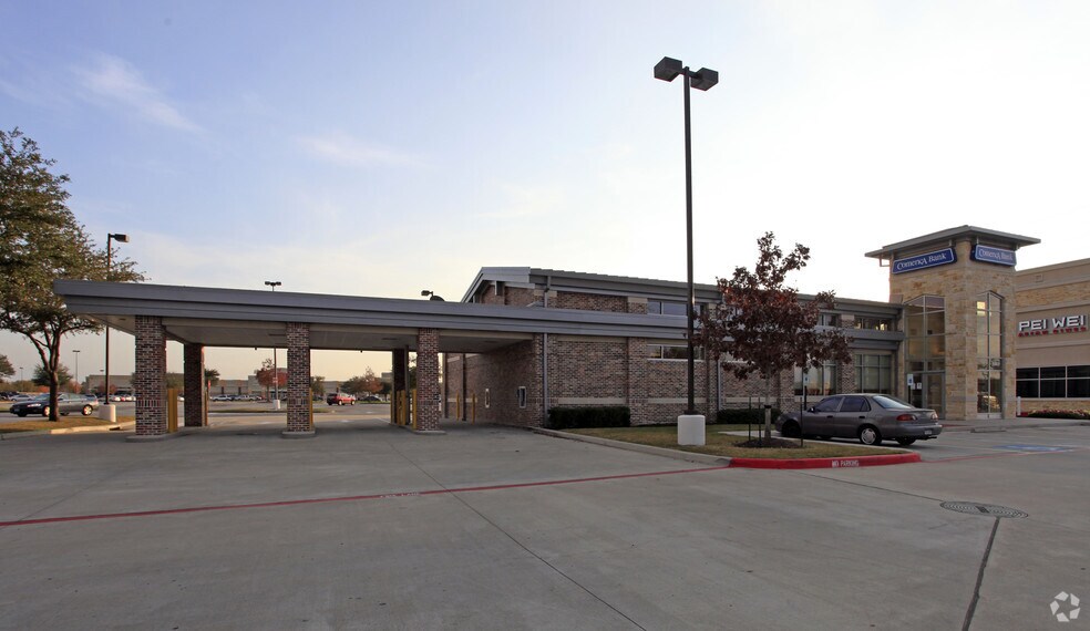 5940 Fairmont Pky, Pasadena, TX à vendre - Photo du bâtiment - Image 2 de 5
