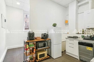 81 Rue De Monceau, Paris for lease Interior Photo- Image 2 of 4