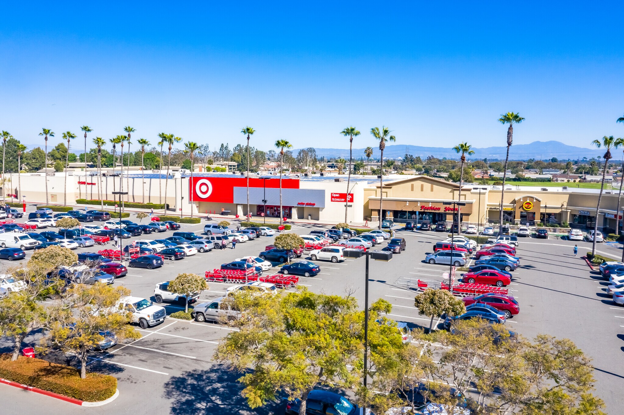 16400-16496 Beach Blvd, Westminster, CA for lease Primary Photo- Image 1 of 15