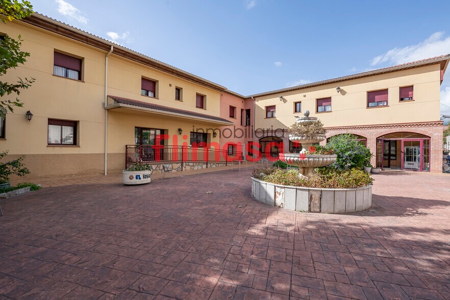 Avenida Castilla y León, 86, Piedralaves, Ávila à vendre - Photo du bâtiment - Image 3 de 69