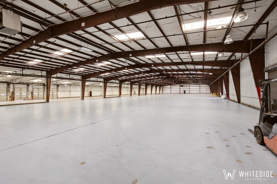 486-490 Vance St portefeuille de 3 propriétés à vendre sur LoopNet.ca - Photo du bâtiment - Image 3 de 5