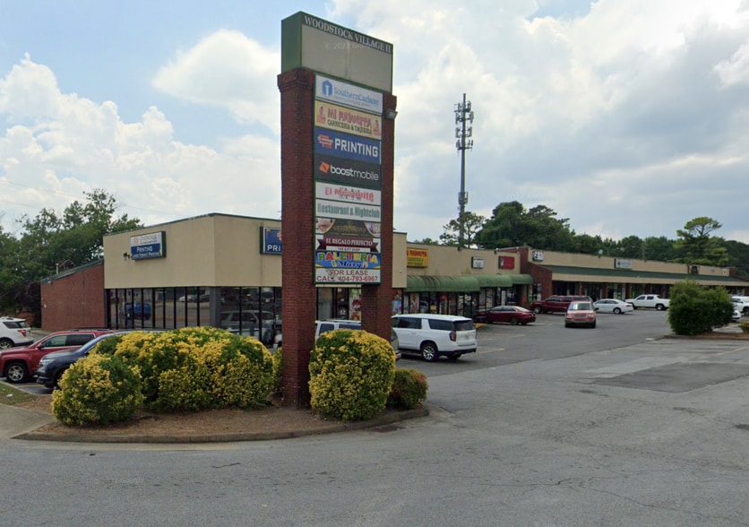 9740 Main St, Woodstock, GA for lease - Building Photo - Image 1 of 6