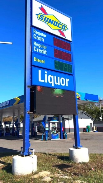 186 N Gratiot Ave, Mount Clemens, MI à vendre - Vidéo sur l’inscription commerciale - Image 2 de 21