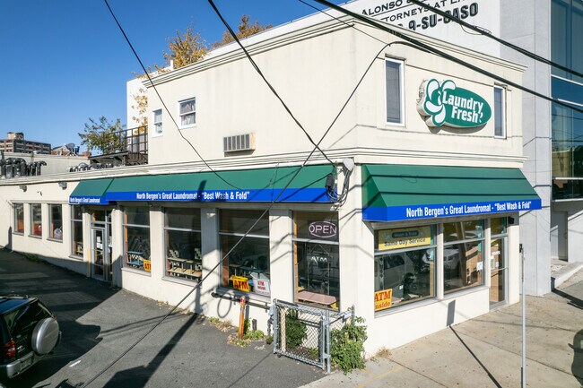 More details for 6113 Kennedy Blvd, North Bergen, NJ - Retail for Sale