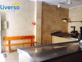 Plus de détails pour Multi-résidentiel à vendre