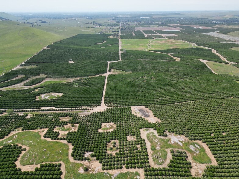 21998 Weldon ave, Sanger, CA for sale - Building Photo - Image 2 of 13