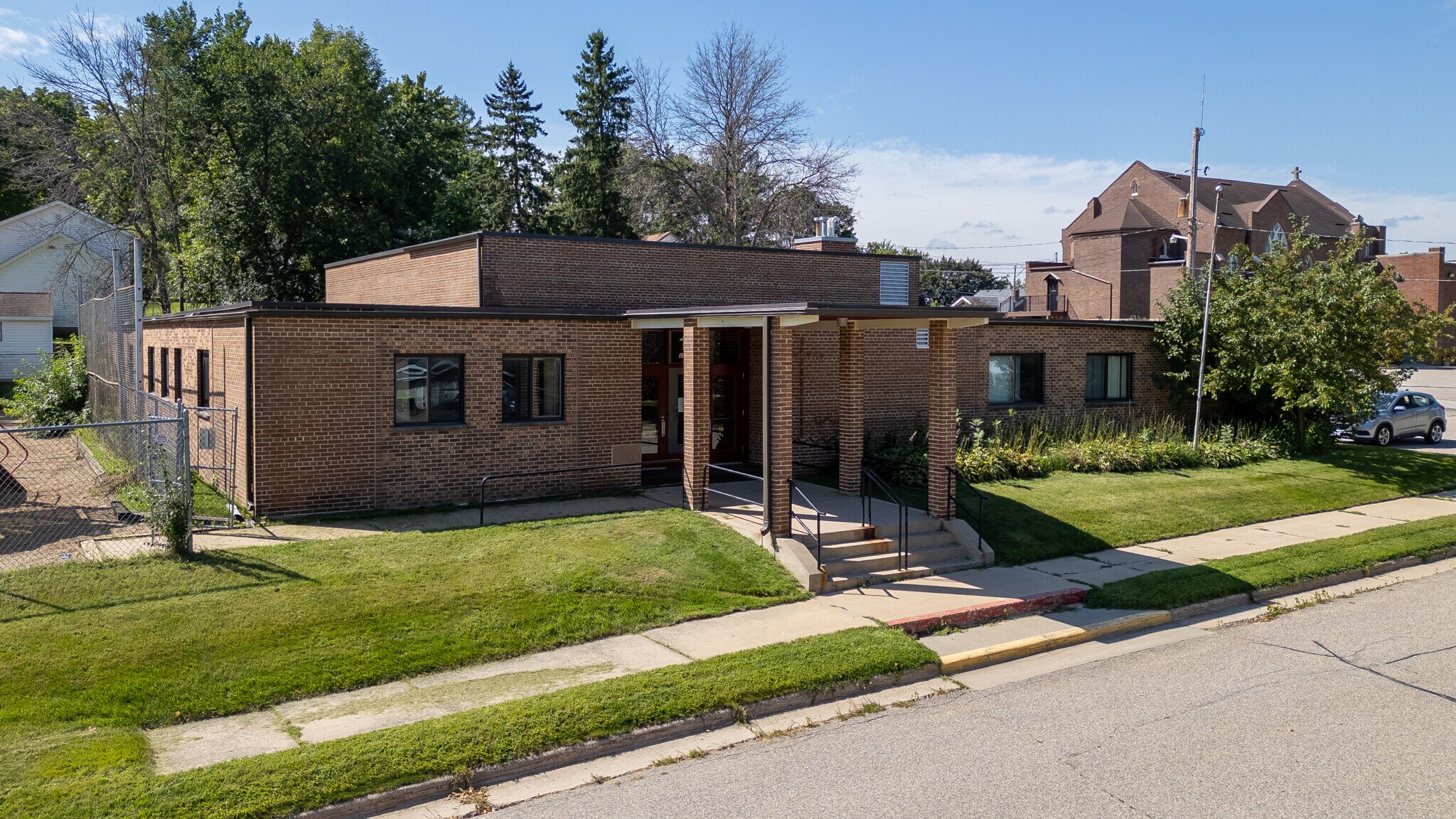 223 E 5th St, Zumbrota, MN à vendre Photo principale- Image 1 de 21