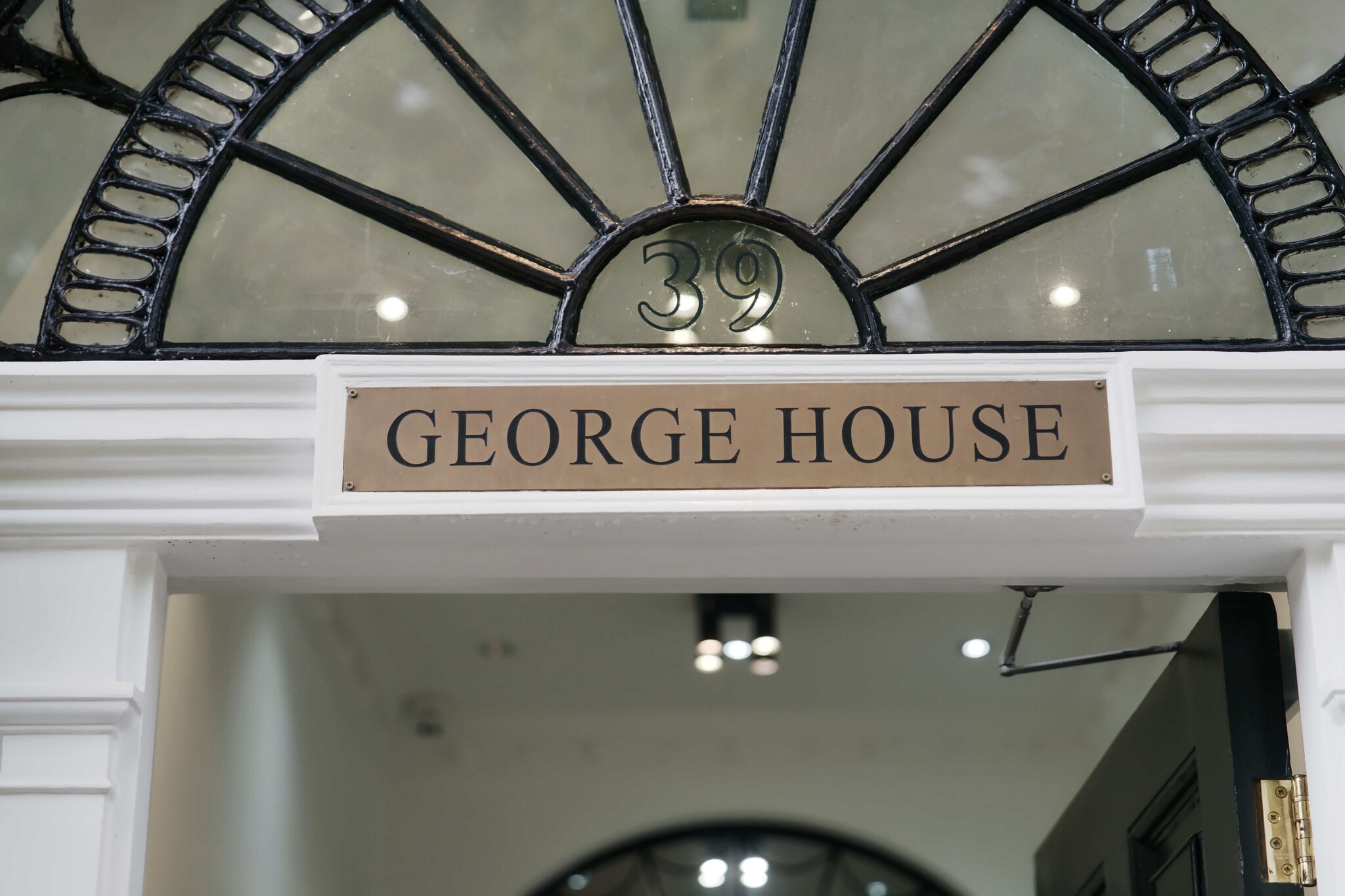 39 Fitzroy Sq, London for lease Interior Photo- Image 1 of 11