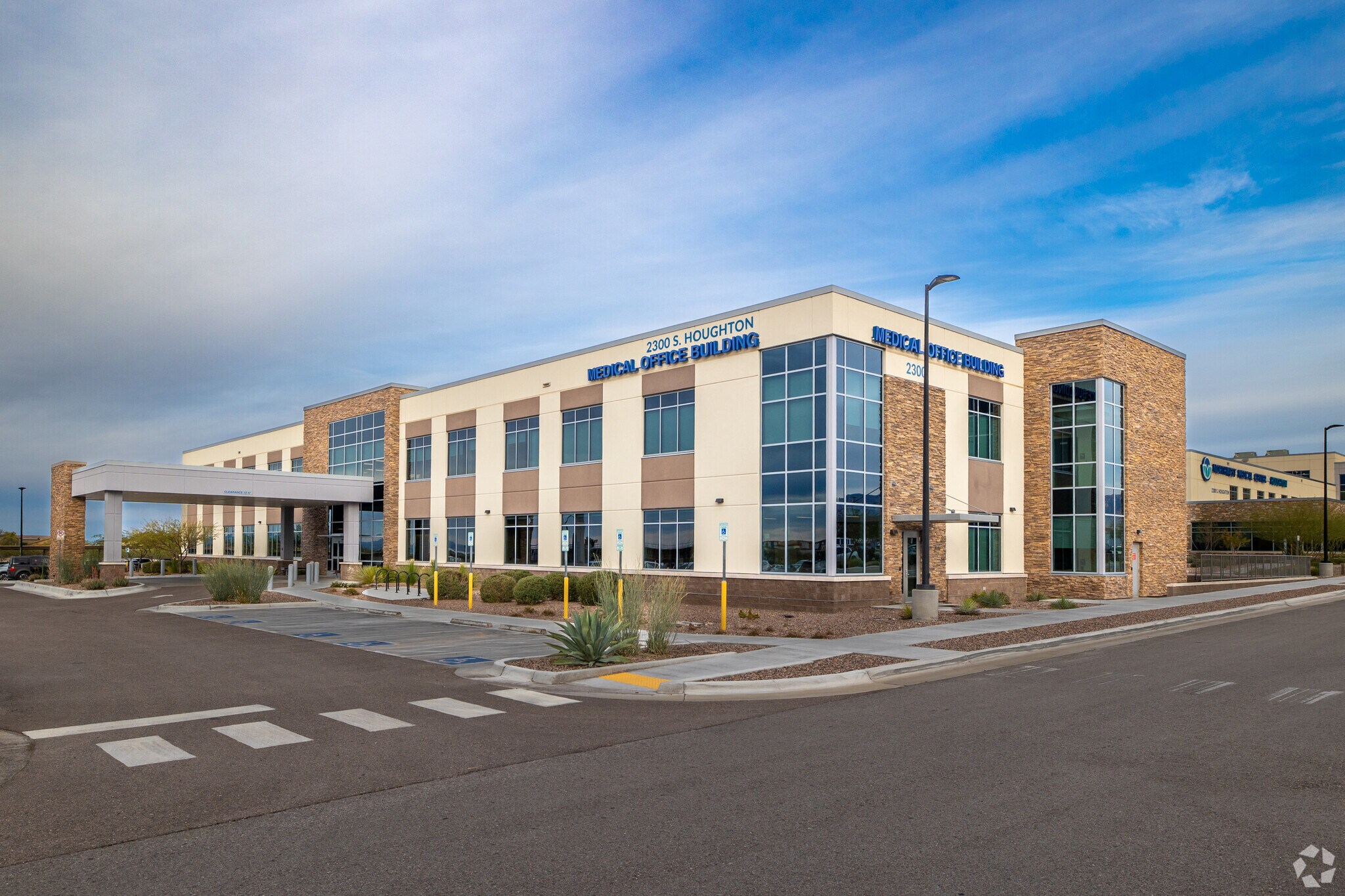 2300 S Houghton Rd, Tucson, AZ à louer Photo principale- Image 1 de 9