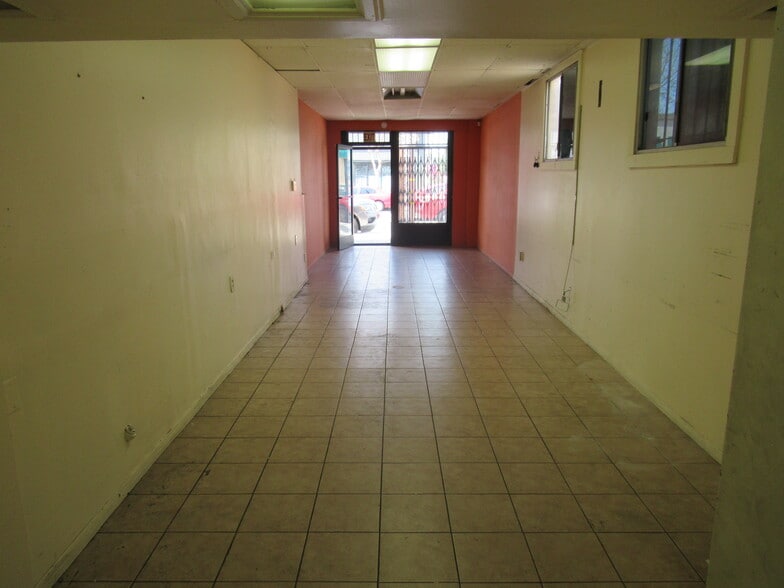 8414-8422 State St, South Gate, CA à louer - Photo du bâtiment - Image 3 de 4