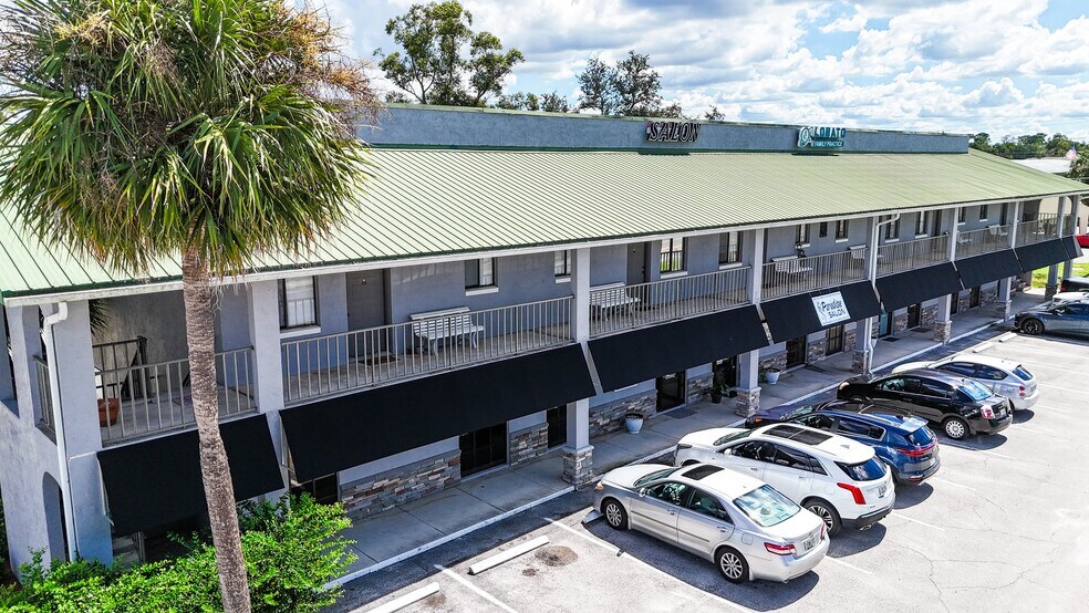 101 Overlook Dr, Winter Haven, FL à vendre - Photo du bâtiment - Image 3 de 16