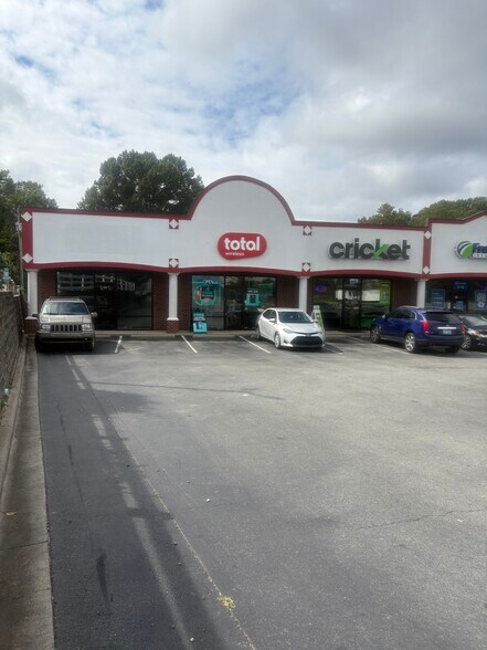 1701-1721 N Church St, Burlington, NC à louer - Photo du bâtiment - Image 3 de 6